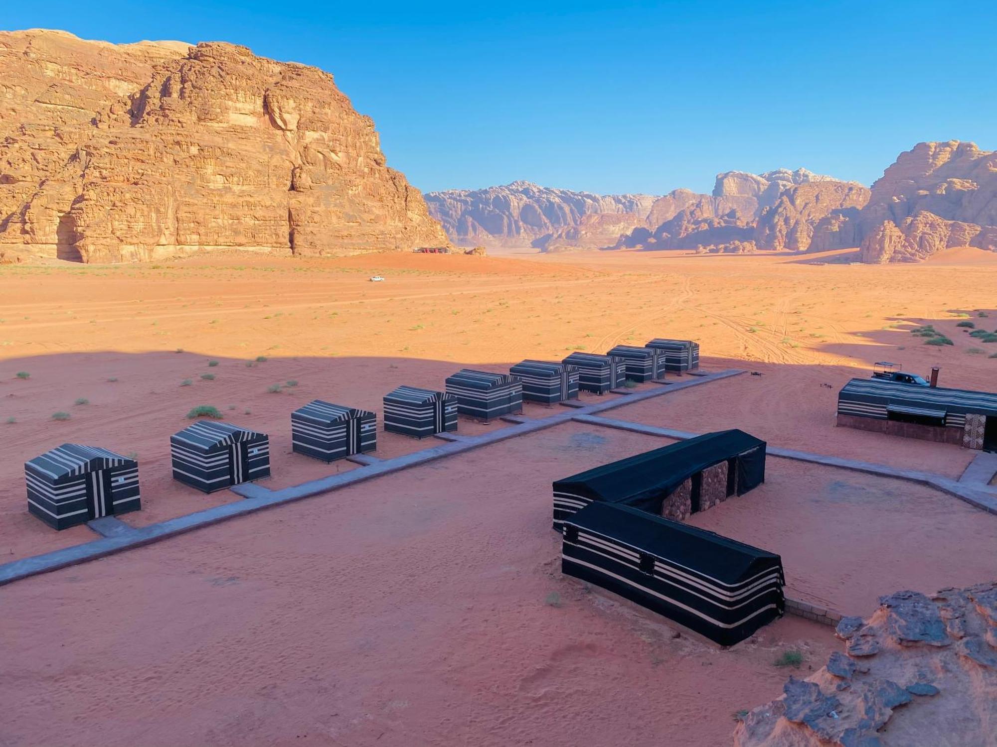 Bed and Breakfast Bedouin Memories Camp Wadi Rum Exterior foto