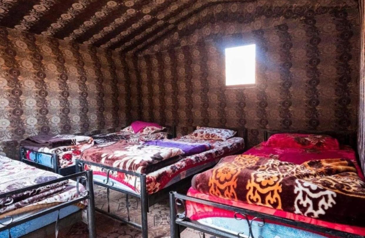 Bed and Breakfast Bedouin Memories Camp Wadi Rum Exterior foto